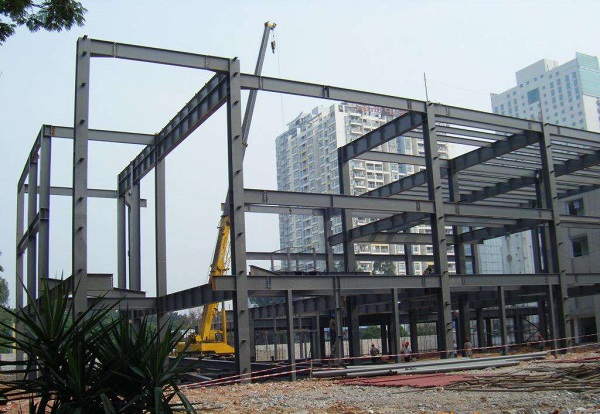 冬天鋼結構廠房的施工，需要注意這幾項