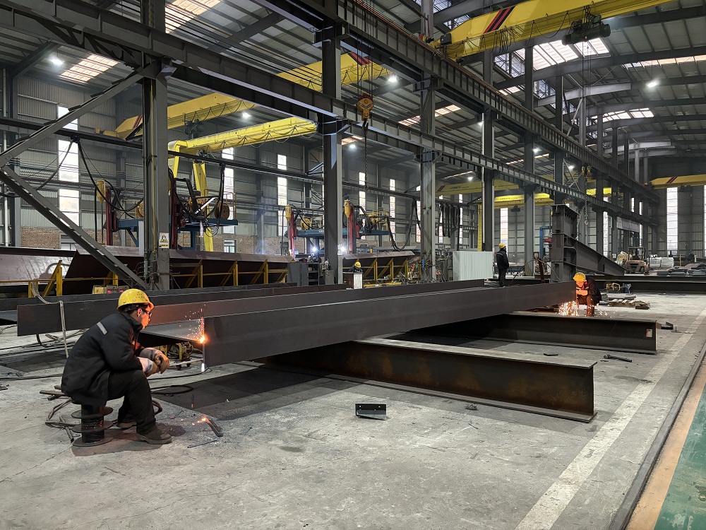 山西鋼結(jié)構(gòu)廠家，鋼結(jié)構(gòu)施工安裝